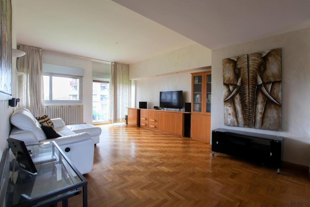 Fieramilano 3Br Apartment ภายนอก รูปภาพ