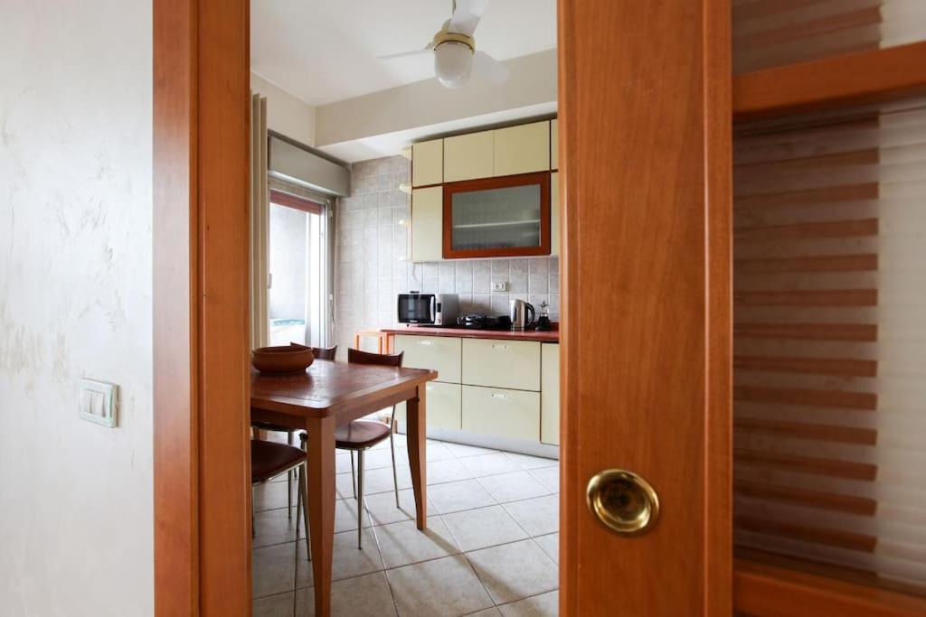 Fieramilano 3Br Apartment ภายนอก รูปภาพ