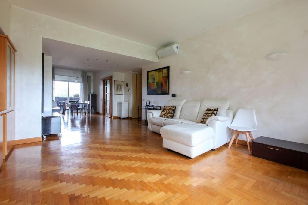Fieramilano 3Br Apartment ภายนอก รูปภาพ