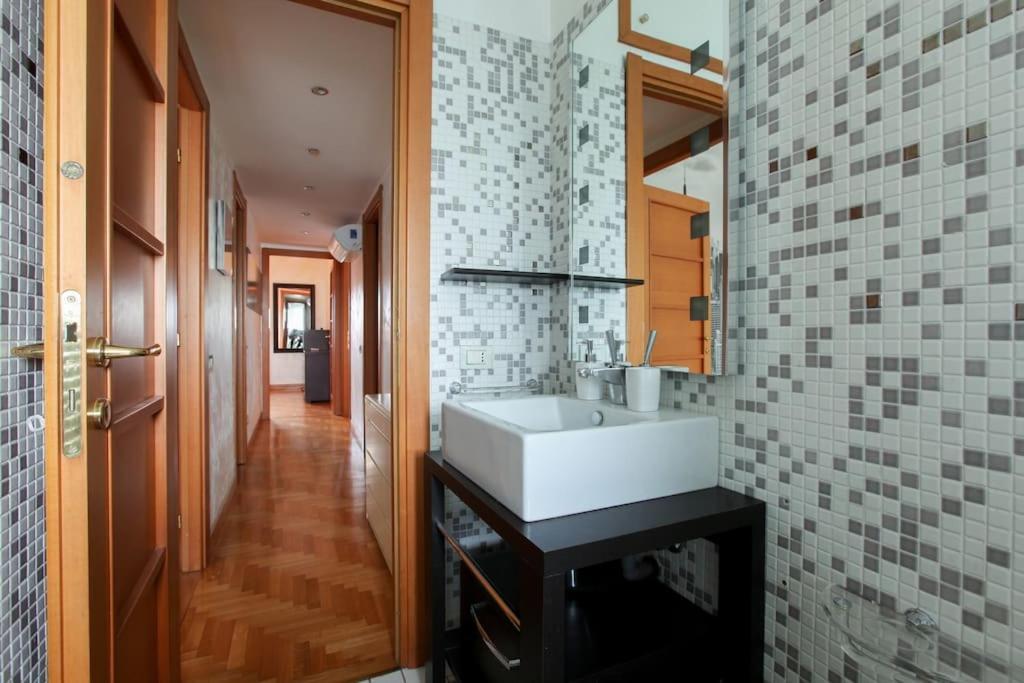 Fieramilano 3Br Apartment ภายนอก รูปภาพ