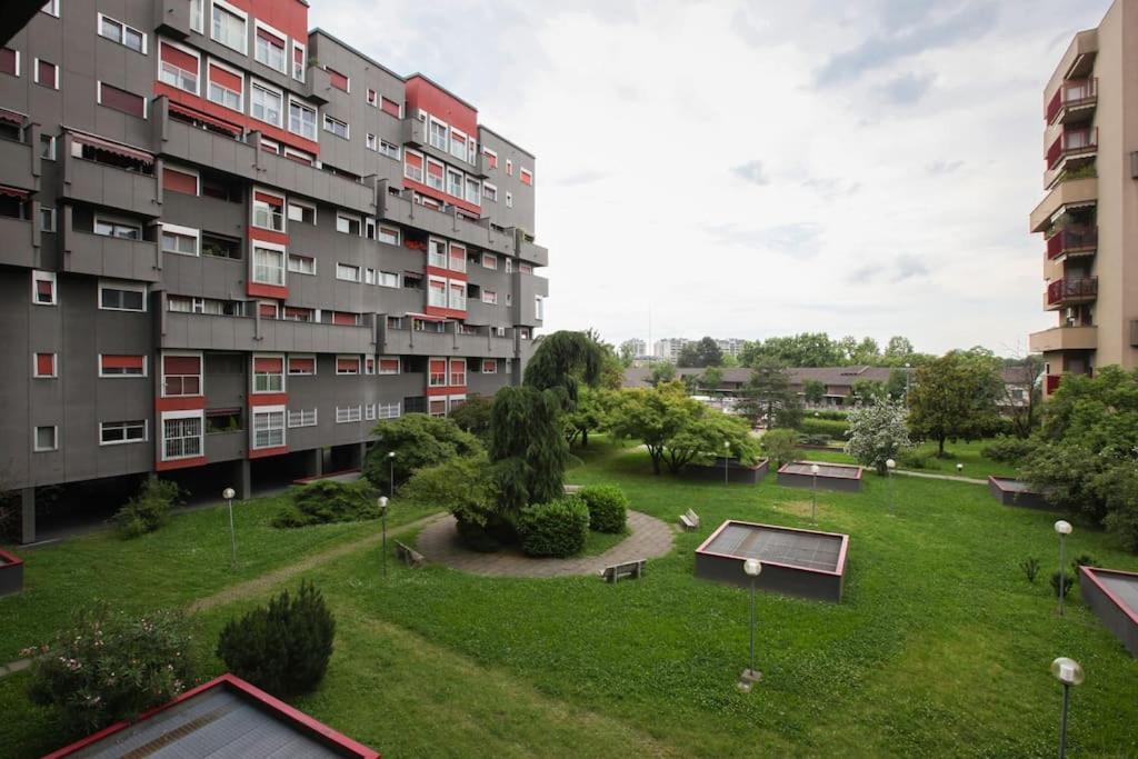Fieramilano 3Br Apartment ภายนอก รูปภาพ
